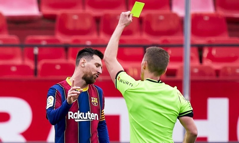 K&egrave;o thẻ phạt